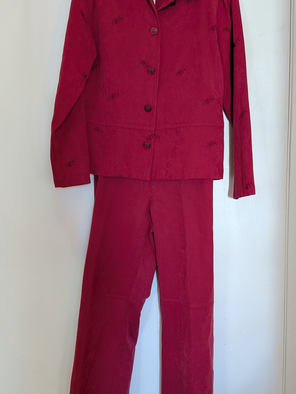 Vintage Women's Crimson Two-Piece Jacket & Pants Set
